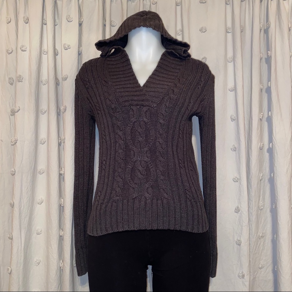 Ladies hooded sweater